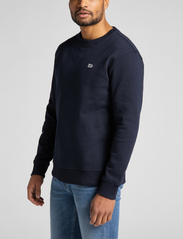 Lee Jeans - PLAIN CREW SWS - sportiska stila džemperi - midnight navy - 2