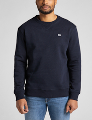 Lee Jeans - PLAIN CREW SWS - sportiska stila džemperi - midnight navy - 5