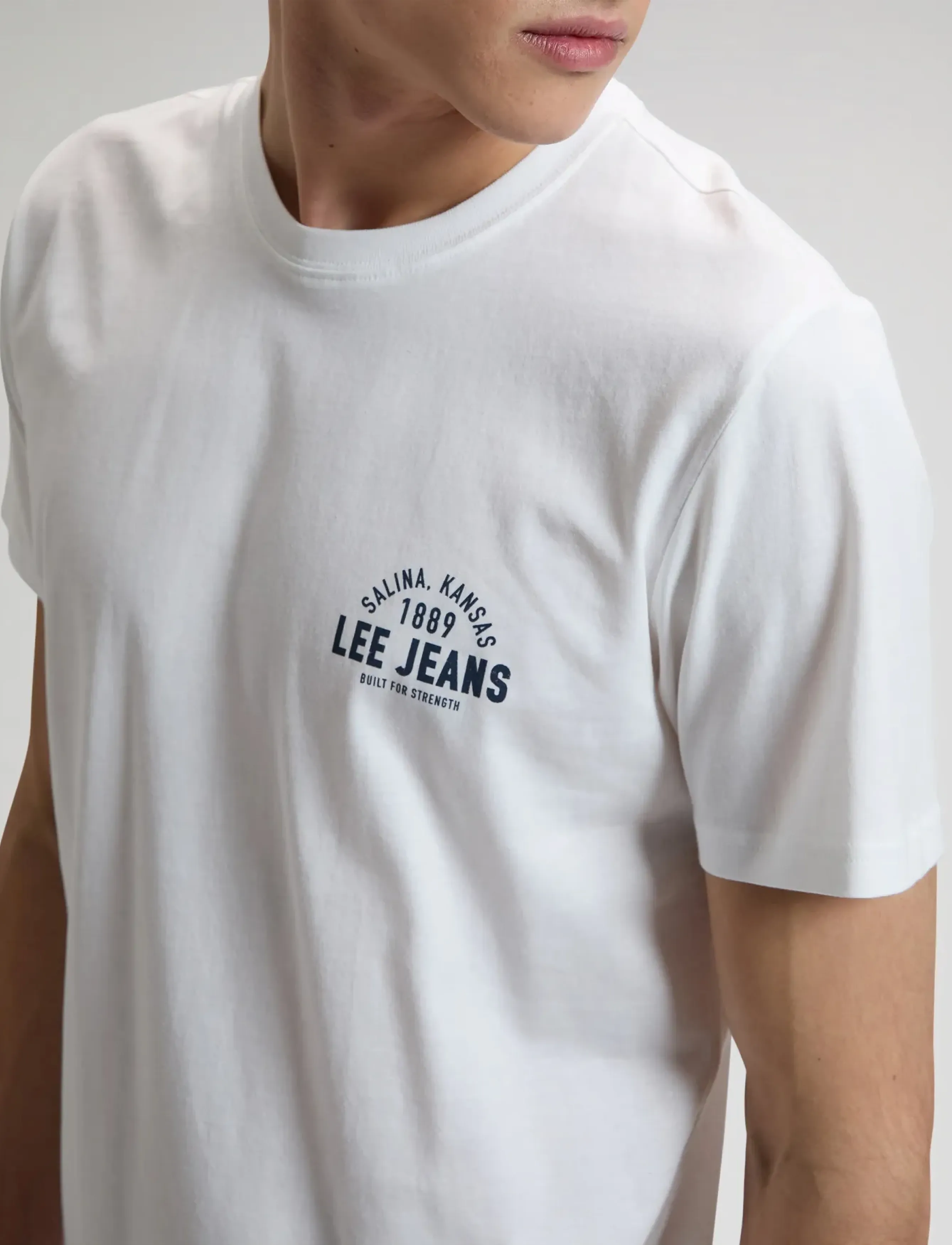 Lee Jeans - SMALL LOGO TEE - madalaimad hinnad - bright white - 5