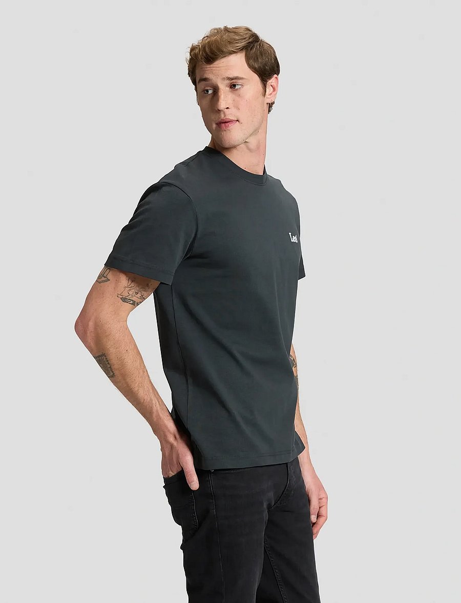 Lee Jeans - SS SMALL LOGO TEE - short-sleeved t-shirts - washed black - 4