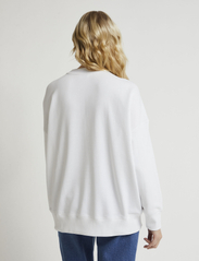 Lee Jeans - SEASONAL SWS - kapuzenpullover - bright white - 3