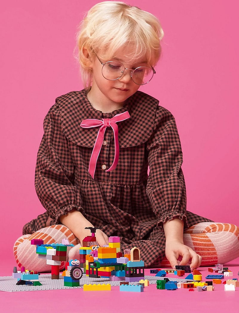 LEGO - Classic Grey Baseplate 11024 Building Kit for Kids - lego® classic - multicolor - 3