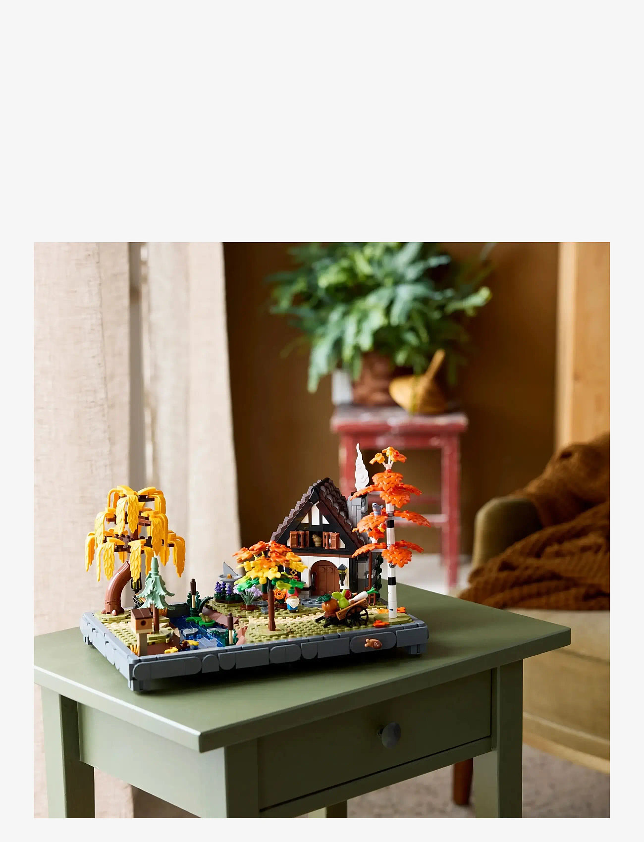 LEGO - Icons Autumn Cottage Garden Model Building Kit 11372 - lego icons - multi - 3