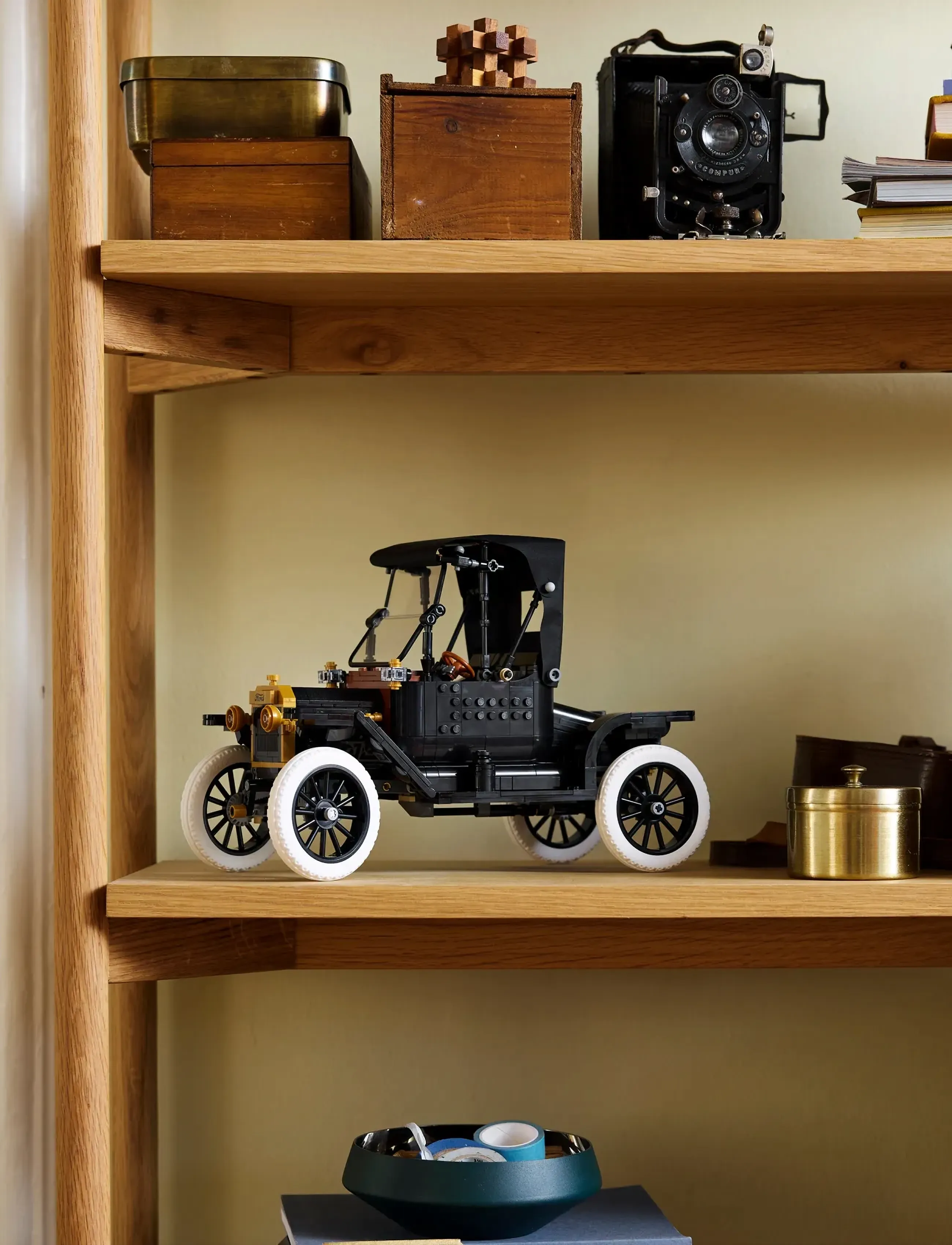 LEGO Icons Ford Model T Model Car Kit 11376 - Gimtadienis - MULTI / black