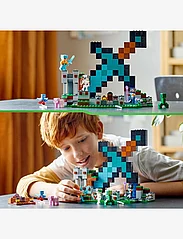 LEGO - The Sword Outpost Toy with Mobs - lego® minecraft® - multicolor - 10