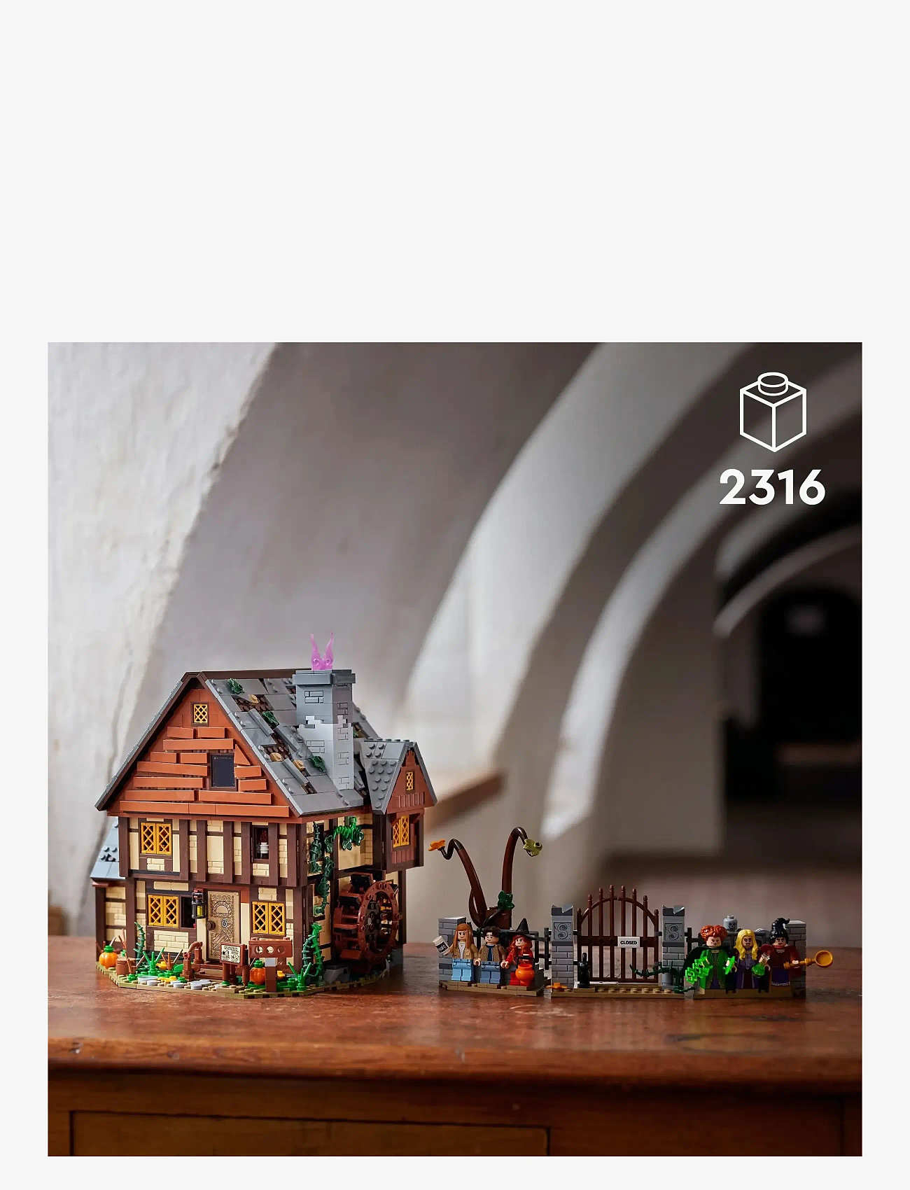 LEGO - Ideas Disney Hocus Pocus: The Sanderson Sisters' Cottage 21341 - multi - 1