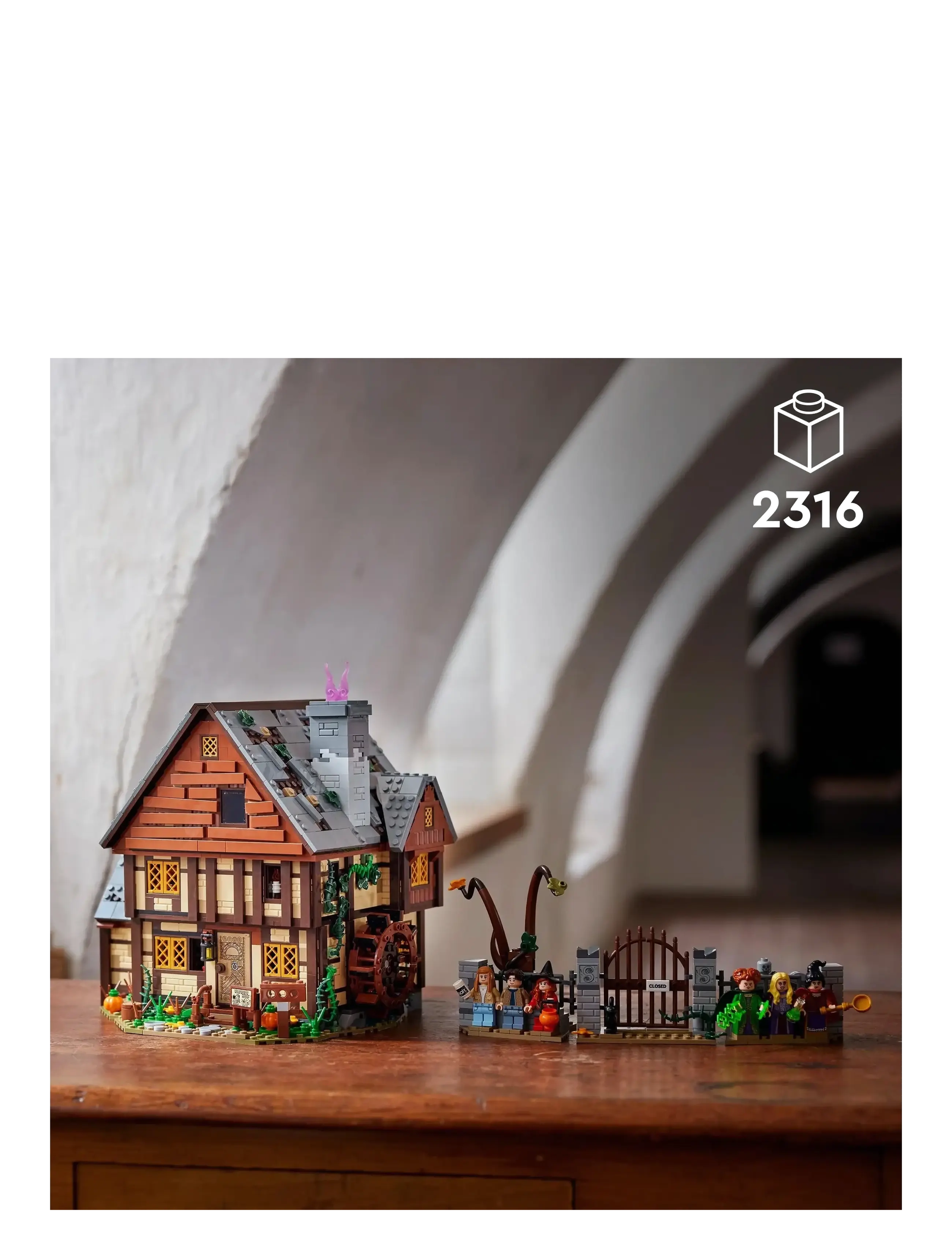 LEGO - Ideas Disney Hocus Pocus: The Sanderson Sisters' Cottage 21341 - multi - 1