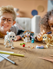 LEGO - 3 in 1 Adorable Dogs Animal Figures Toys - laveste priser - multicolor - 10