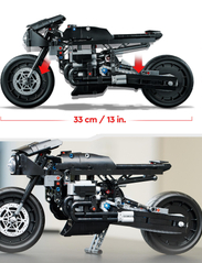 LEGO - THE BATMAN – BATCYCLE Motorbike Model Toy - lego® technic - multicolor - 10