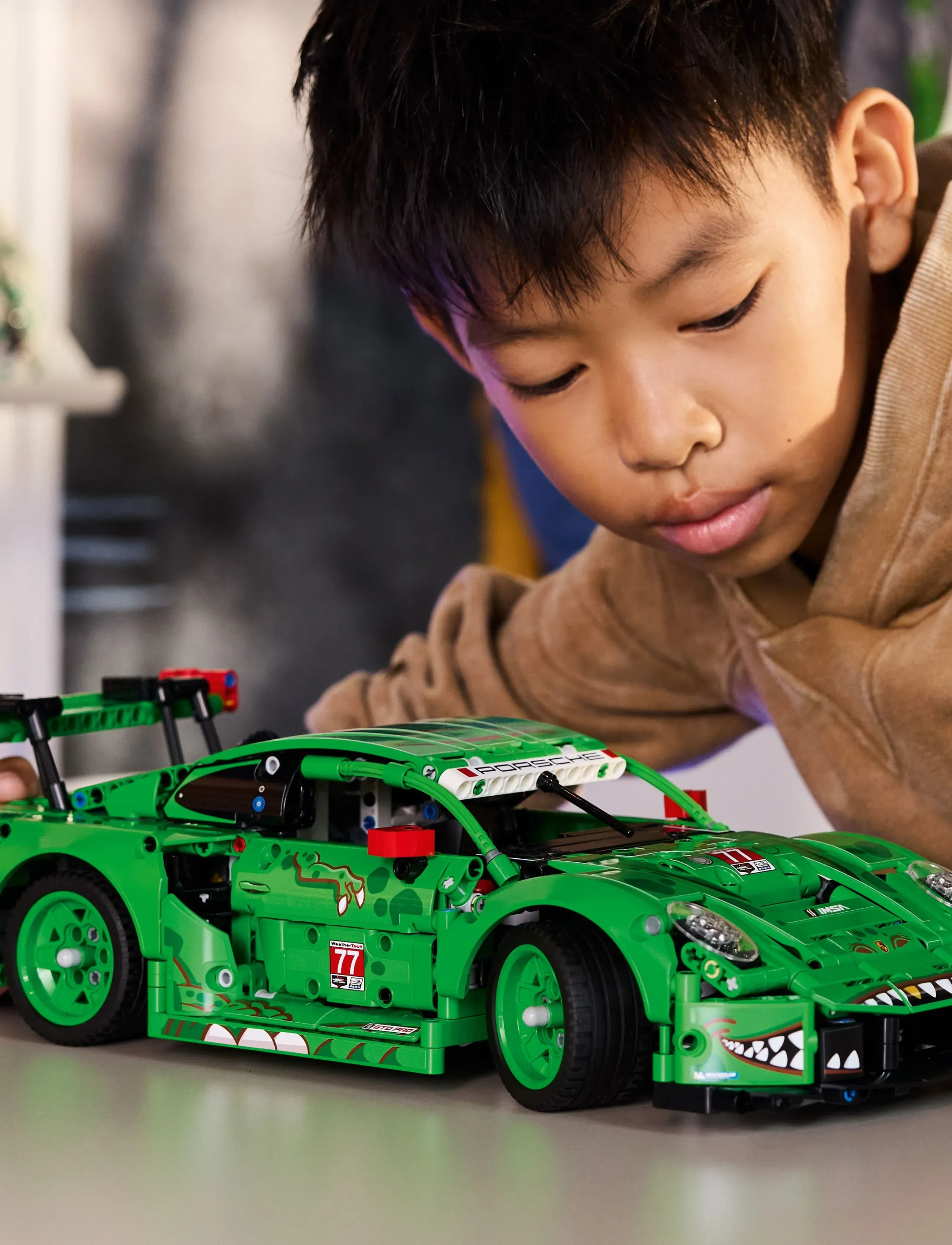 LEGO - Technic Porsche 911 GT3 R REXY AO Racing Car 42224 - lego technic - multi - 5