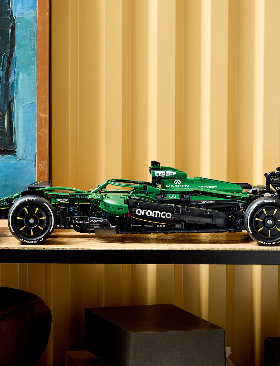 LEGO - Technic Aston Martin Aramco AMR25 Car 42240 - lego technic - multi - 4