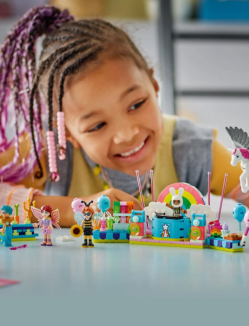 LEGO Friends Costume Party With Unicorn Fairy Pretend-play