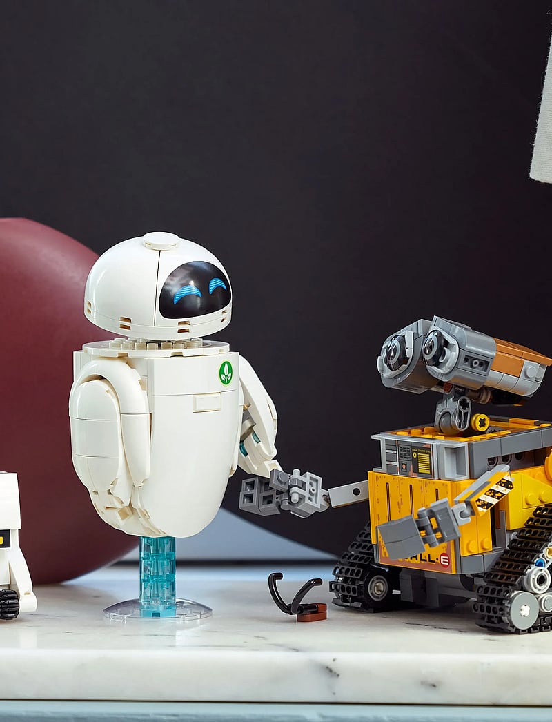 LEGO - Disney and Pixar WALL-E and EVE Animated Film Building Set 43279 - lego adults welcome - multi - 5