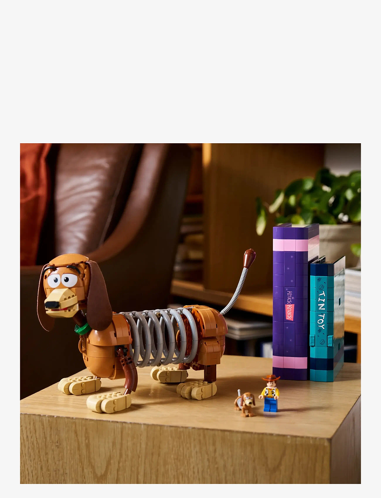 LEGO - Disney and Pixar Toy Story Slinky Dog Bookends 43301 - lego art - multi - 4
