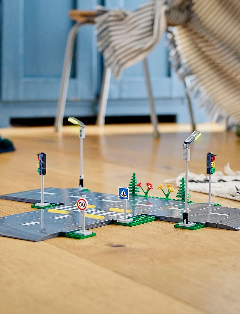 LEGO - City Road Plates 60304 Building Kit - lego® city - multicolor - 5