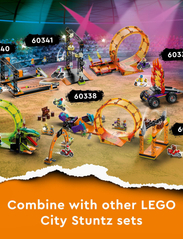 LEGO - Stuntz Smashing Chimpanzee Stunt Loop Set - fødselsdagsgaver - multicolor - 10