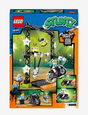 LEGO - Stuntz The Knockdown Stunt Challenge Set - lägsta priserna - multicolor - 2