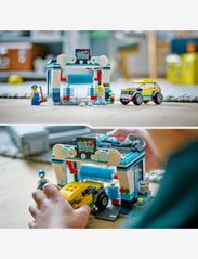 LEGO - Carwash Set with Toy Car Wash and Car - laveste priser - multicolor - 6