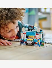 LEGO - Carwash Set with Toy Car Wash and Car - laveste priser - multicolor - 7