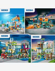 LEGO - Street Skate Park Set, Skateboard Stunts Toy - födelsedagspresenter - multicolor - 6