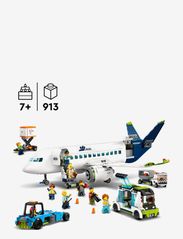 LEGO - Passenger Aeroplane Toy & 4 Airport Vehicles - födelsedagspresenter - multi - 3