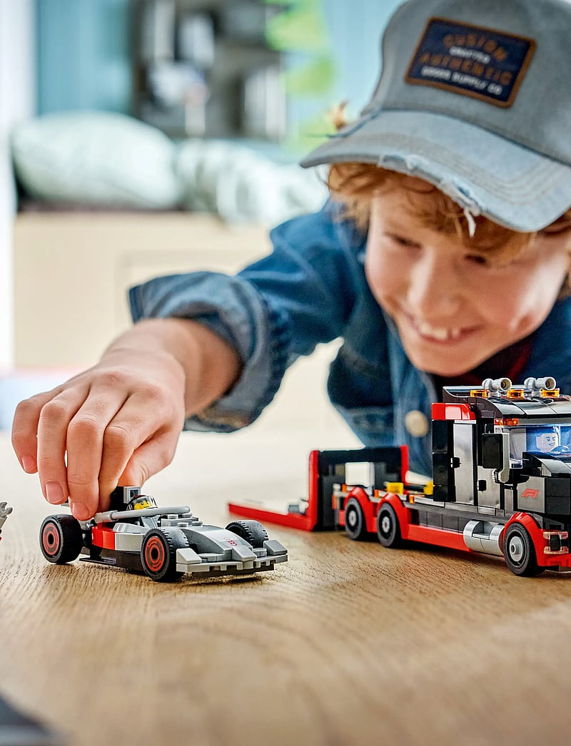 LEGO - F1® Display Truck with Audi F1® Race Car 60493 - lego city - multi - 5