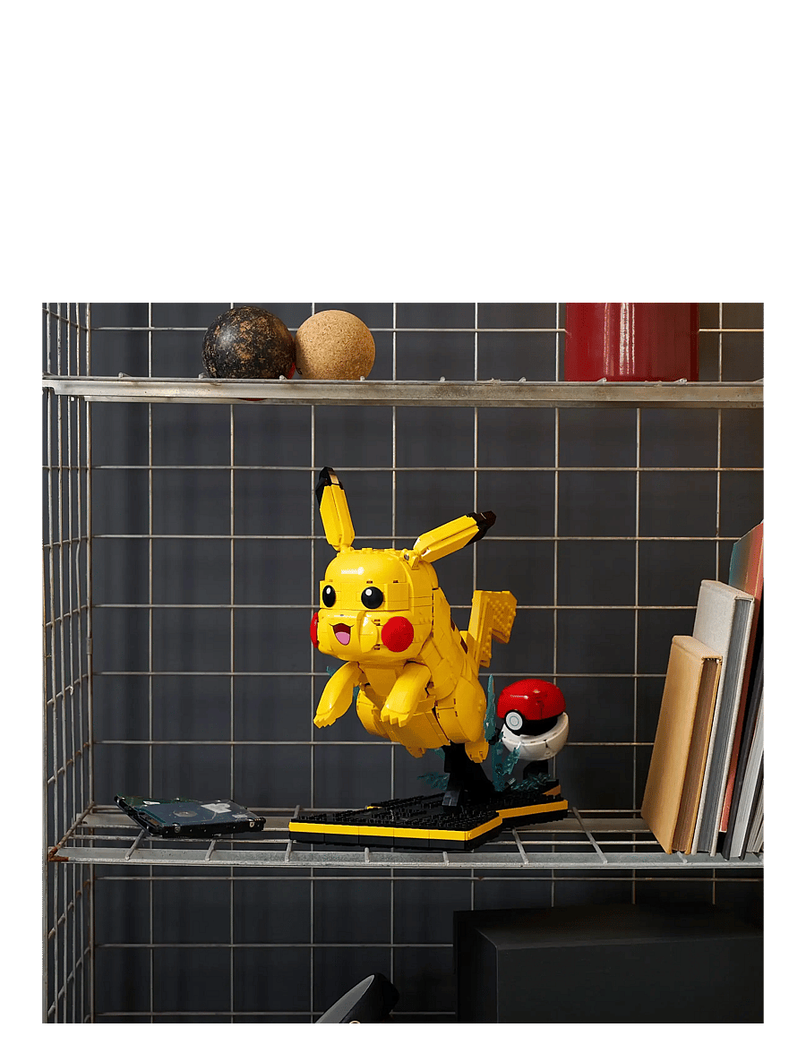 LEGO - PokéPikachu and Poké Ball Building Kit 72152 - lego pokémon - multi - 2