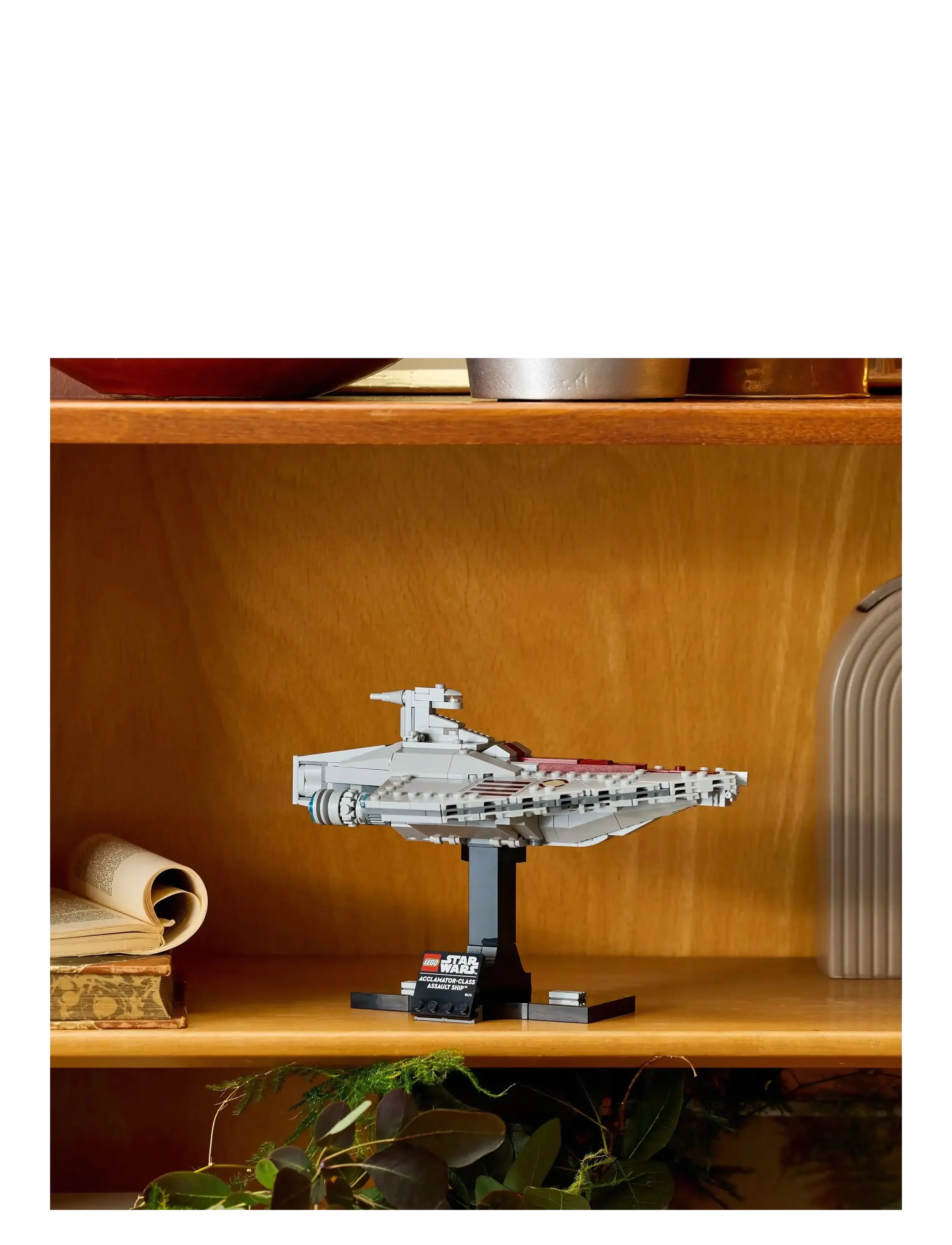 LEGO - Star Acclamator-Class Assault Ship™, Buildable Starship Model 75404 - lego® star wars™ - multi - 3