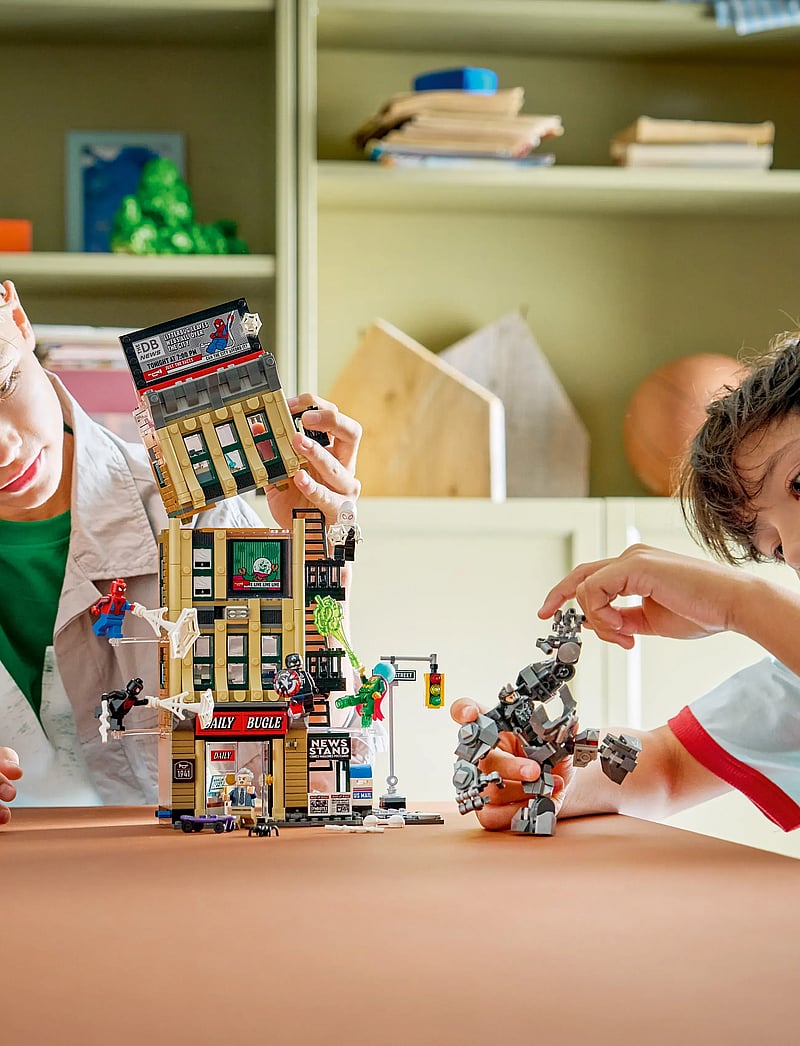 LEGO - Marvel Spider-Man vs. Mysterio: The Daily Bugle 76342 - lego super heroes - multi - 5