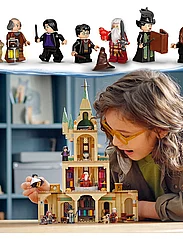 LEGO - Hogwarts: Dumbledore’s Office Set - lego® harry potter™ - multicolor - 9
