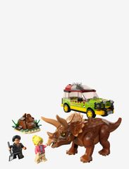 LEGO - Triceratops Research with Car Toy - lego® jurassic world™ - multicolor - 2