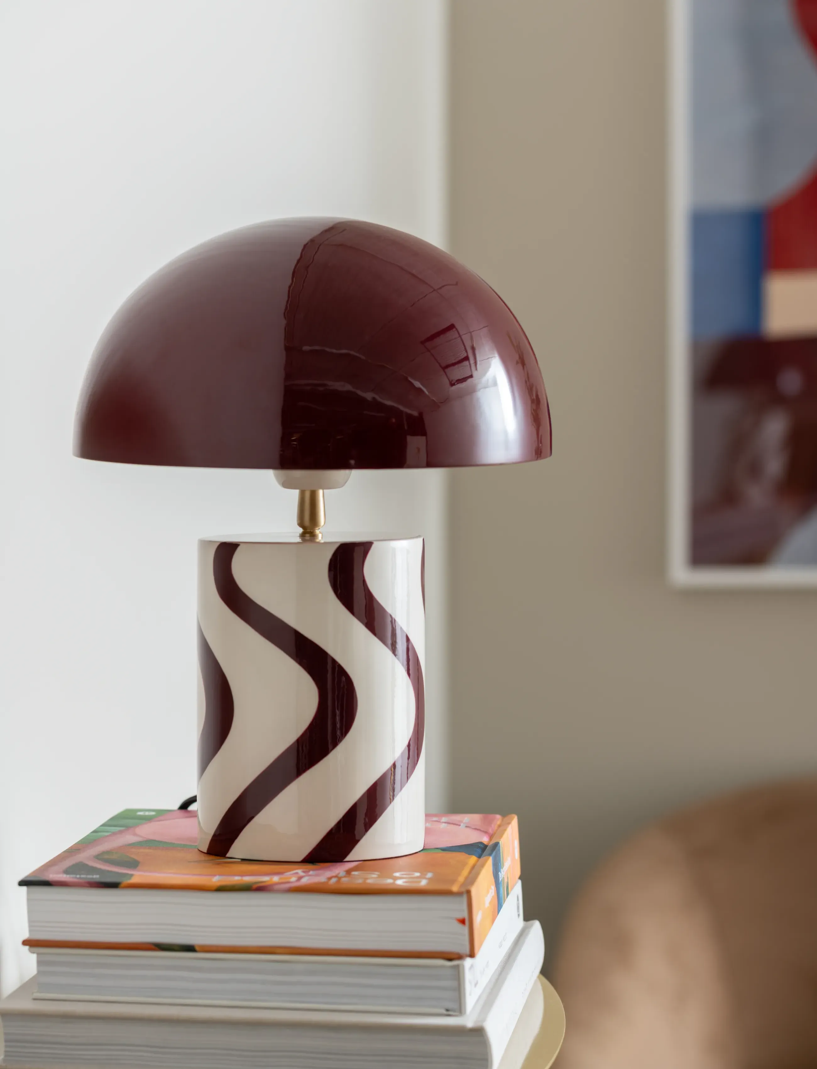 Leitmotiv - Table lamp Dublin - schreibtisch- & tischlampen - burgundy red w. off white - 2