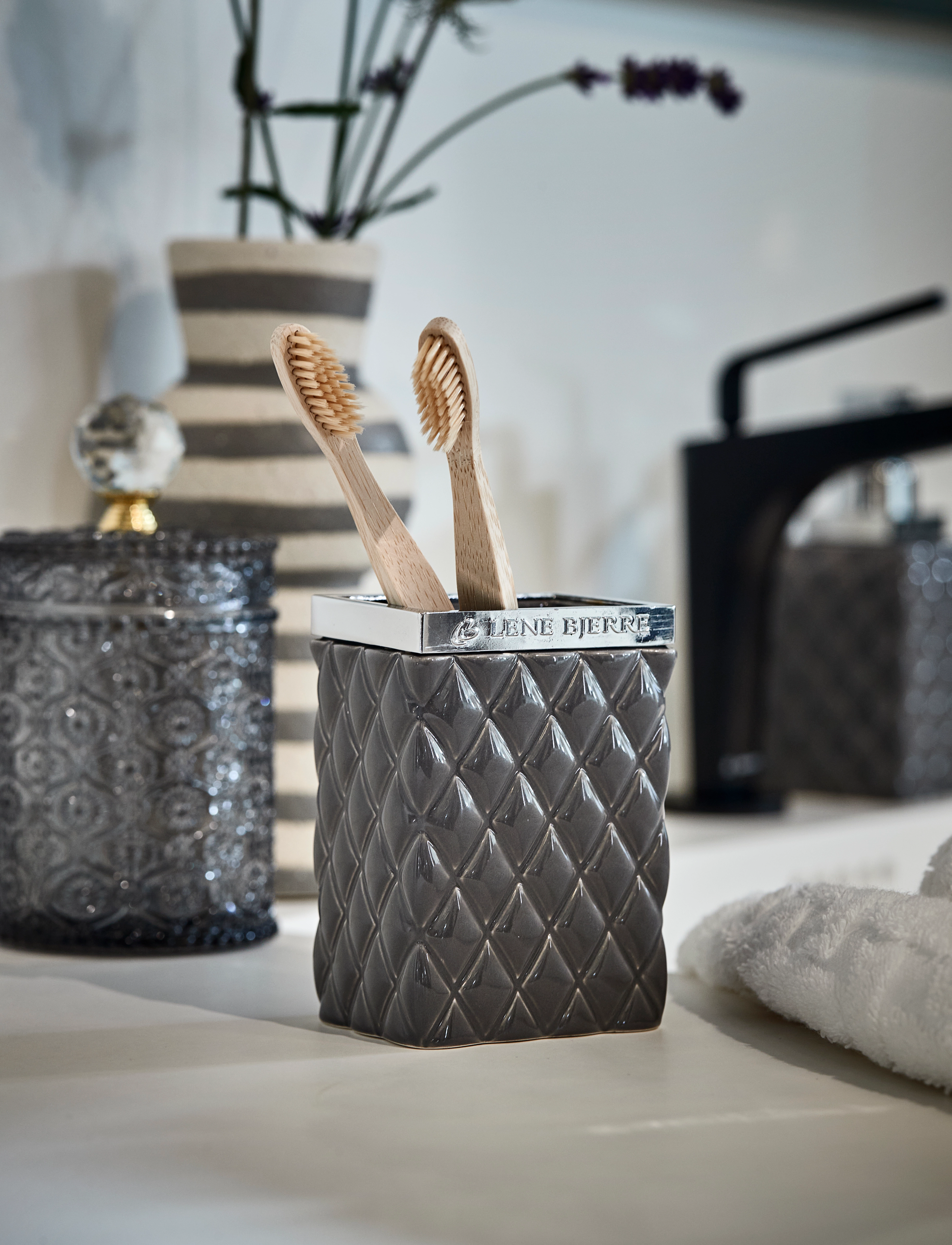 Lene Bjerre - Portia tumbler - hambaharjahoidjad - m. grey/silver - 1