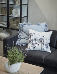 Lene Bjerre - Feminia cushion - koristetyynyt - blue - 9