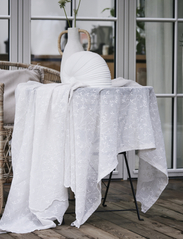 Lene Bjerre - Eloise tablecloth - tischdecken & tischläufer - off white - 2