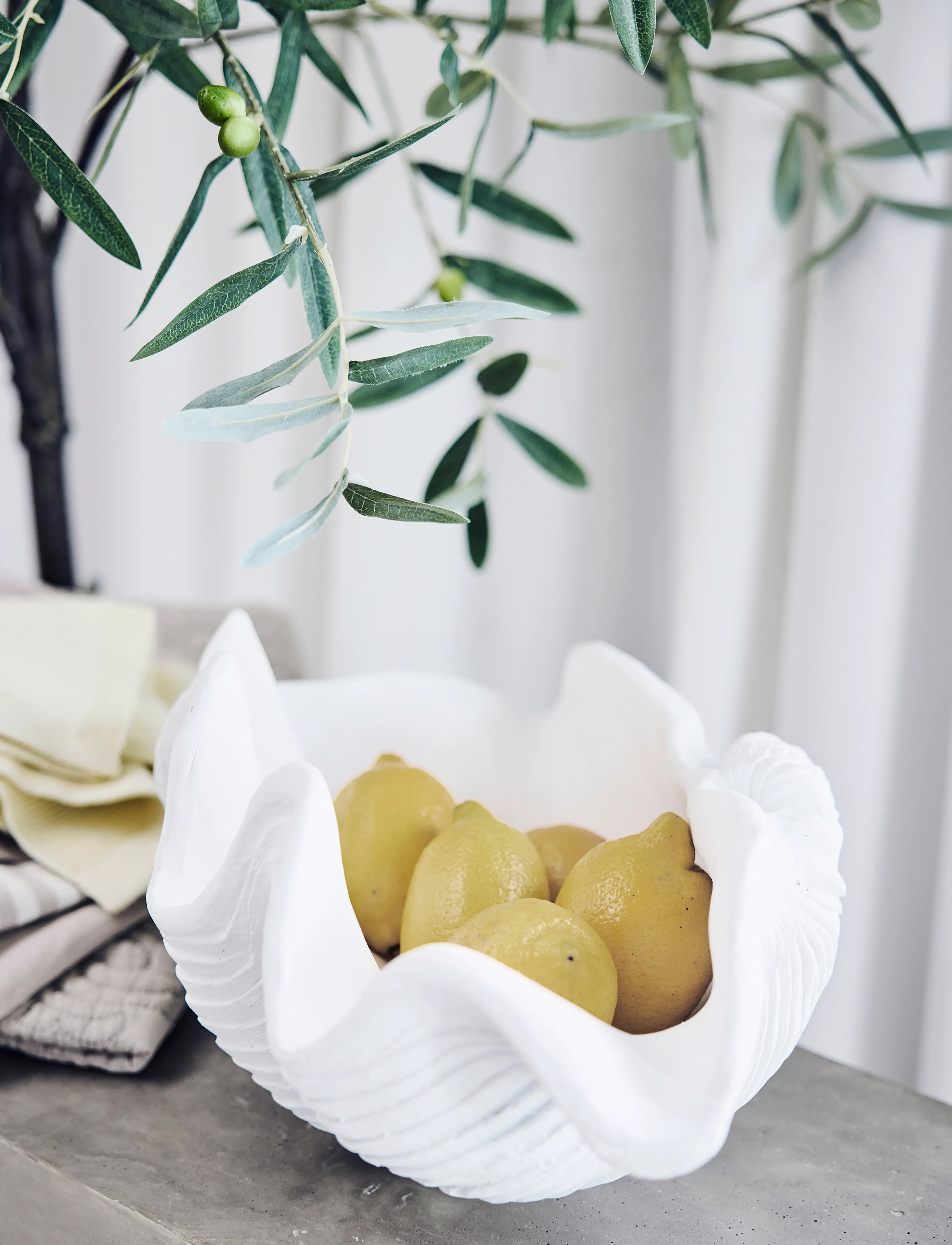 Lene Bjerre Shella Decoration 40.5X27.5X19.5 Cm. White, 40.5X 19.5X 27.5 cm, Decoration, Weiß - Decorative Platters, Homeware