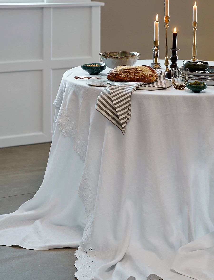 Lene Bjerre - Anglaise tablecloth 220x140x cm. White - laudlinad - white - 0
