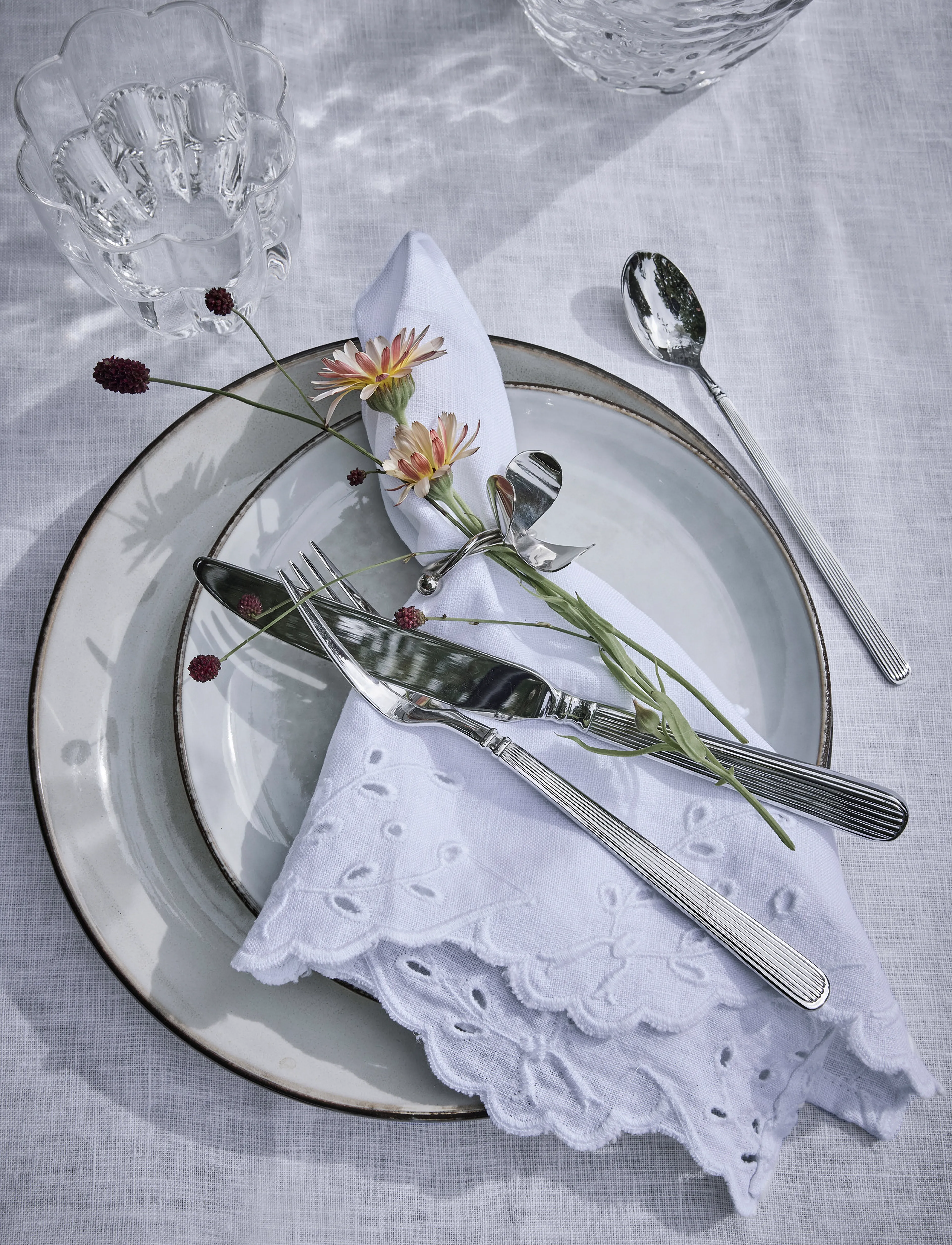 Lene Bjerre - Anglaise napkin 45x45x cm. White - linased ja puuvillased salvrätikud - white - 2