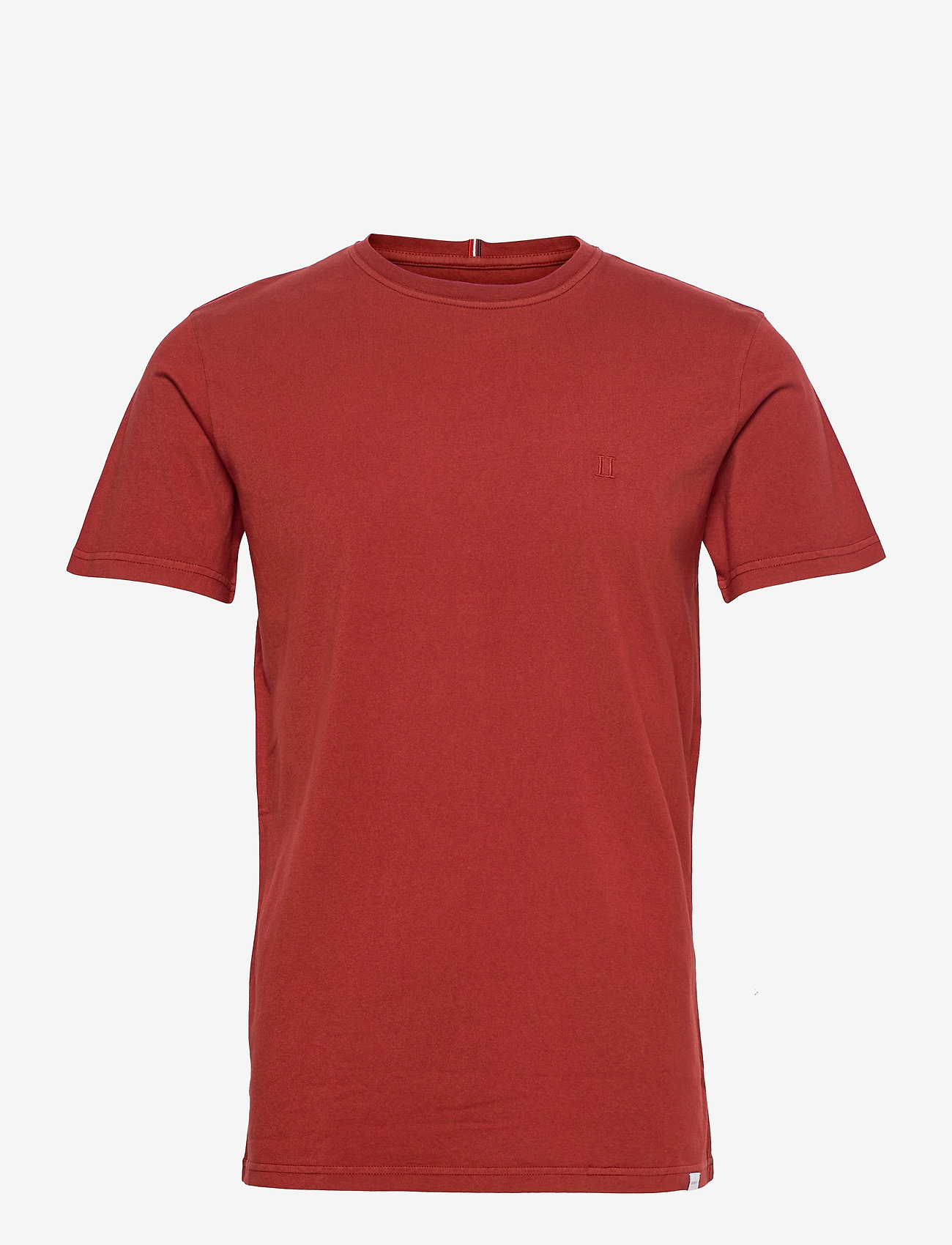RUST RED