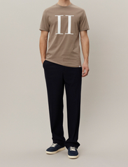 Les Deux - Encore T-Shirt - nordisk stil - walnut/white - 0