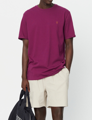 Les Deux - Nørregaard T-Shirt - basic t-shirts - dark purple/orange - 2
