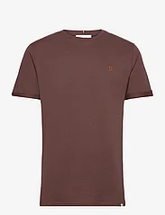 Les Deux - Nørregaard T-Shirt - Seasonal - basic t-shirts - ebony brown/orange - 0