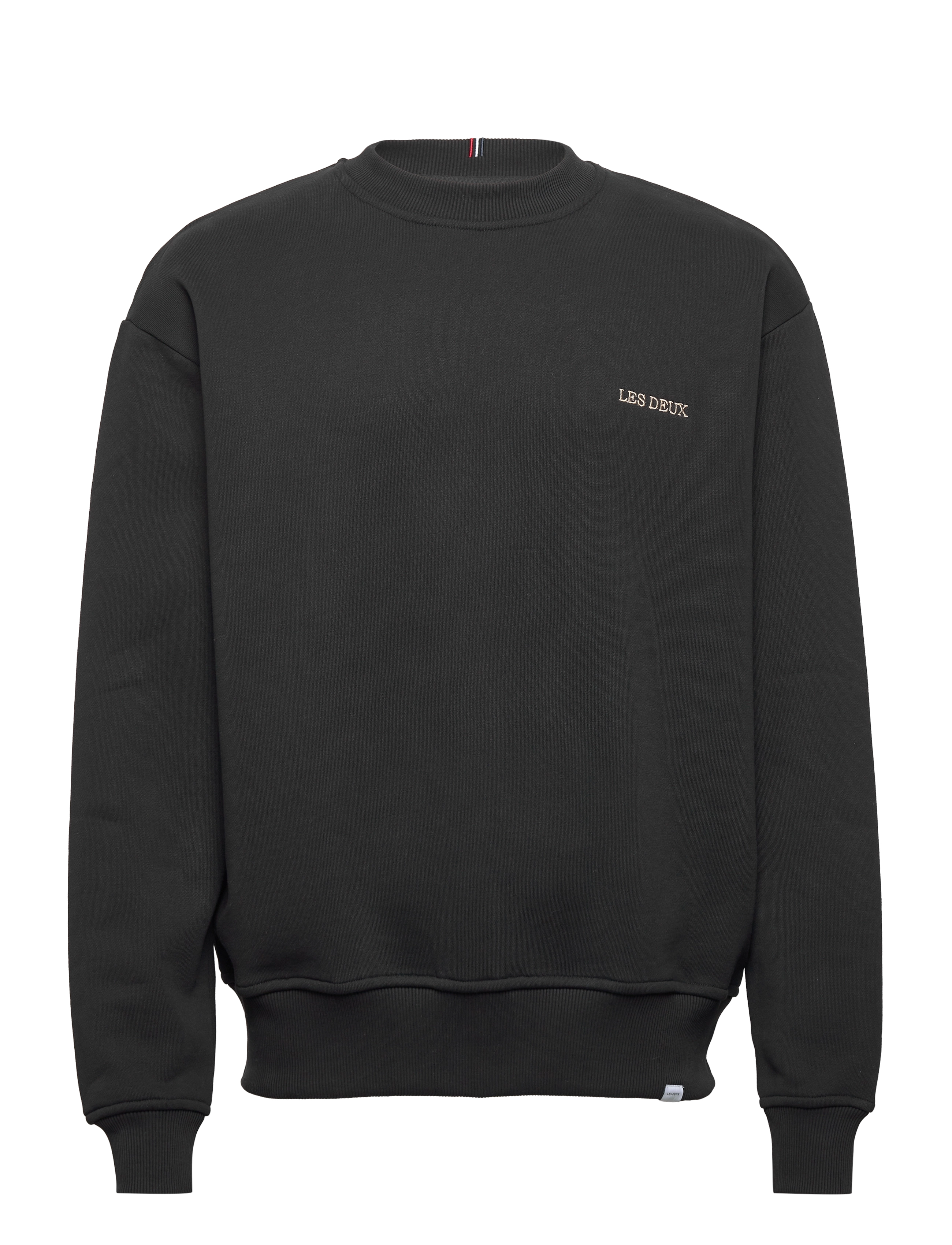 BLACK/DARK SAND