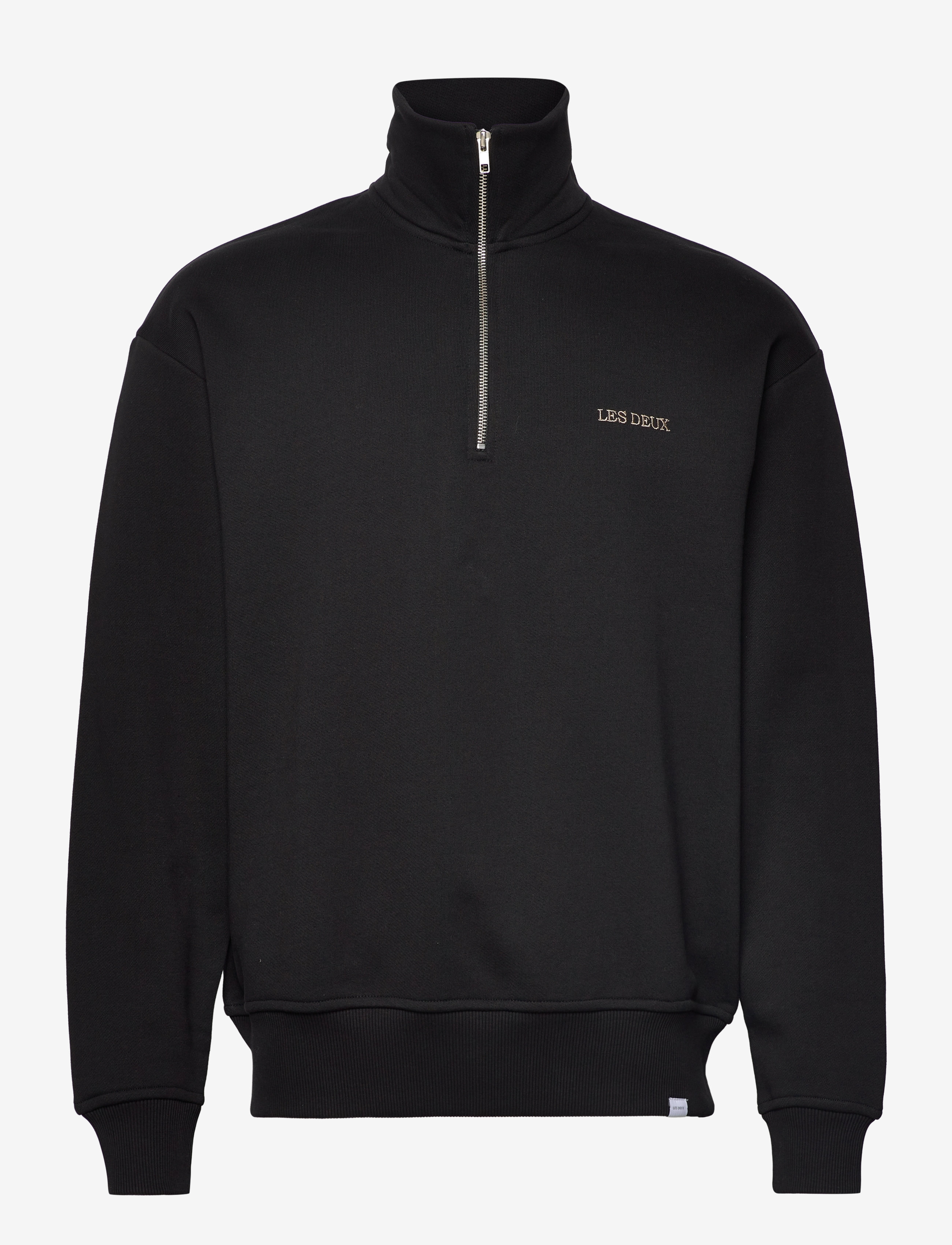 BLACK/DARK SAND
