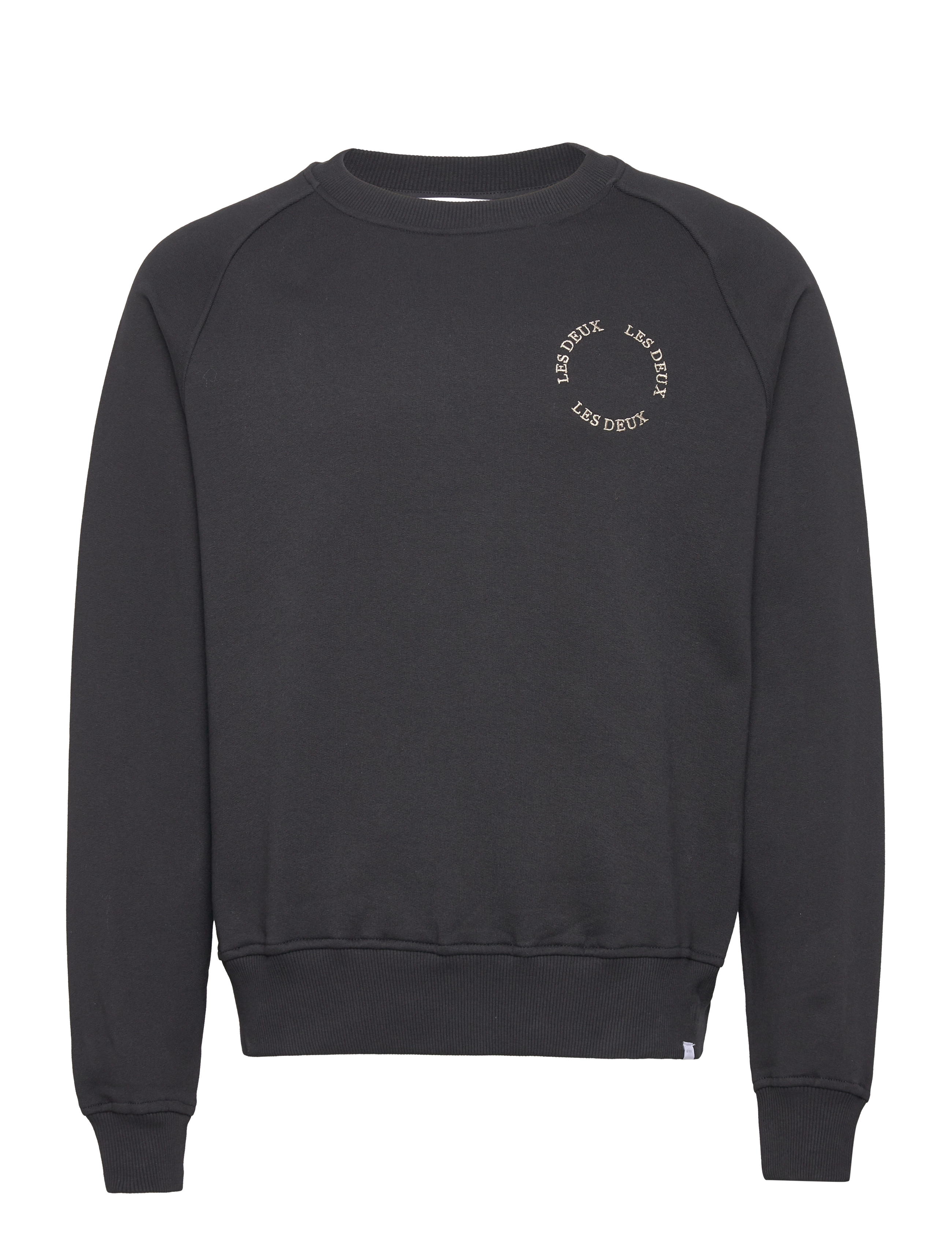 BLACK/DARK SAND