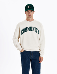 Les Deux - Deacon Sweatshirt - sweatshirts - ivory/pine green - 2