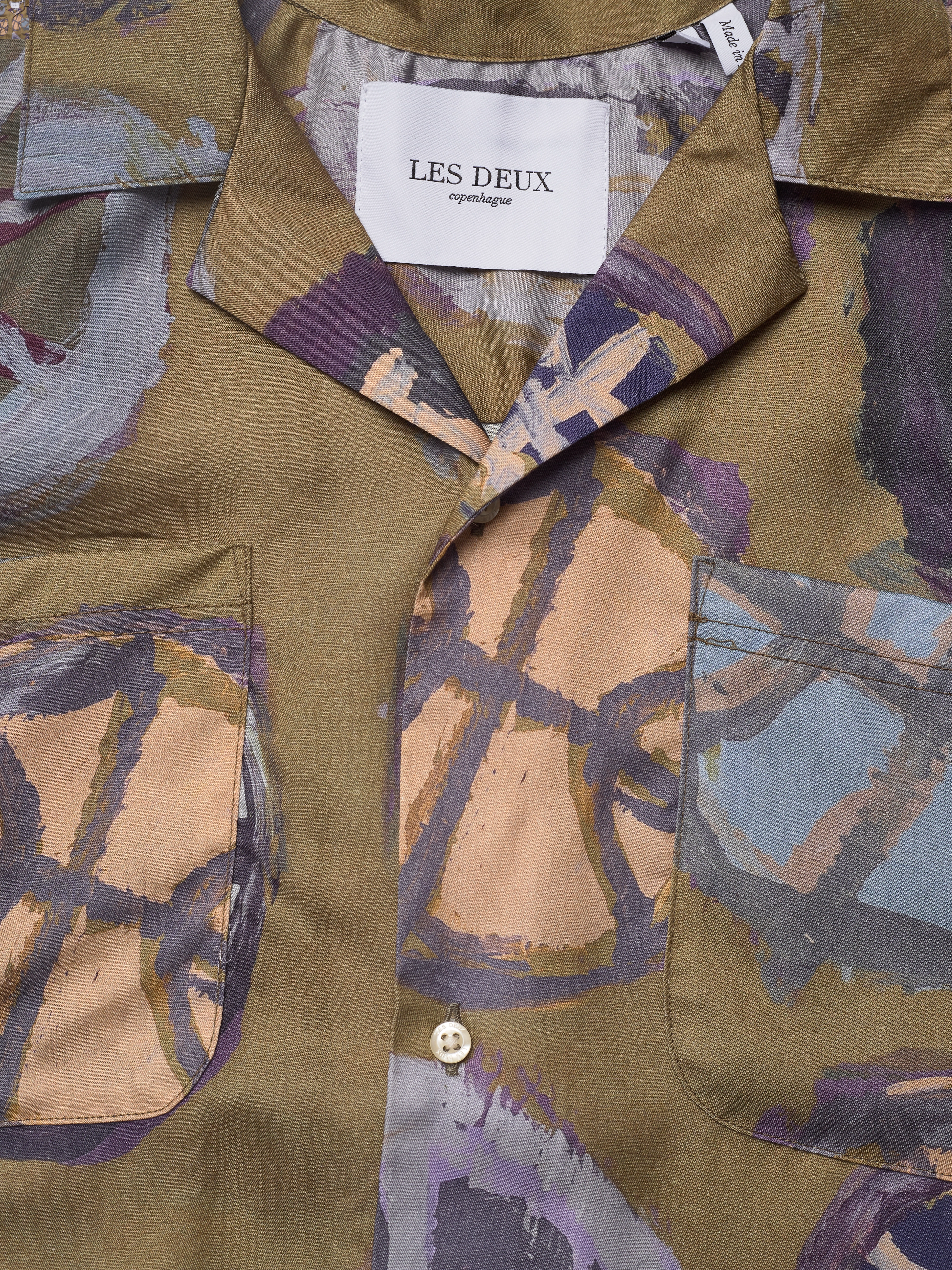 Les Deux - Kabangu AOP Tencel SS Shirt - lichen green/multicolor aop - 3