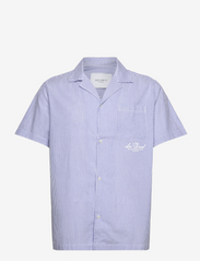 Leland Light Oxford SS Shirt 3.0 - LIGHT BLUE STRIPE