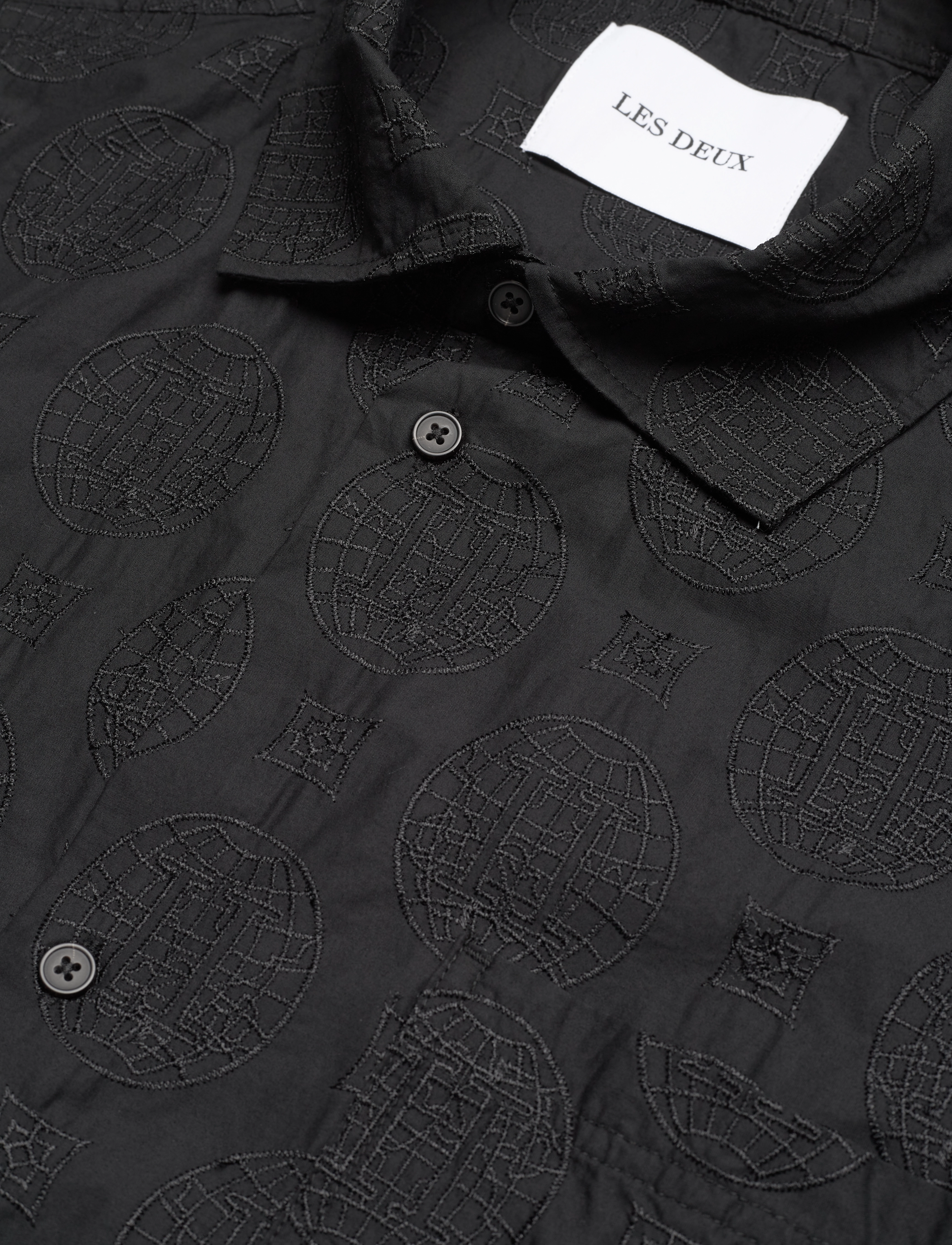 Les Deux - Globe Loose SS Shirt - kortærmede skjorter - black - 4