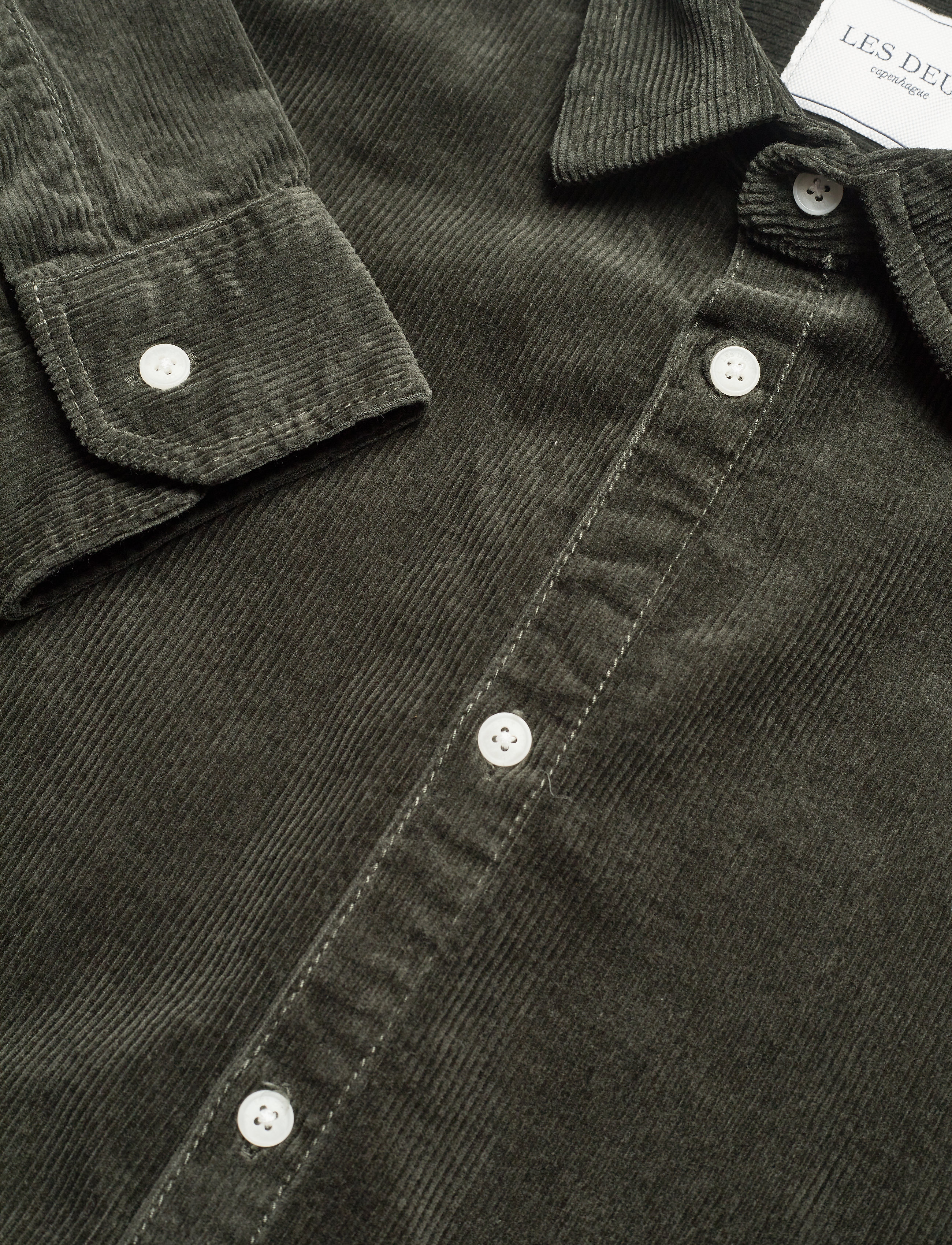 Les Deux - Felix HW Corduroy Shirt - deep forrest - 3